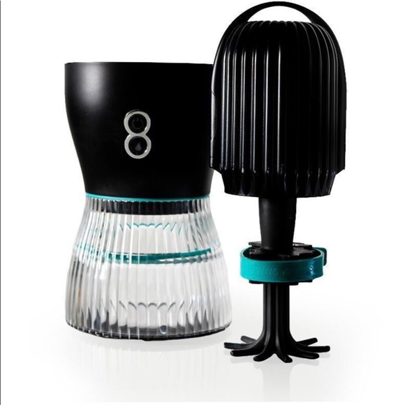 Sonic Makeup Brush Cleaner (Tao Clean) - Picture 3 of 3